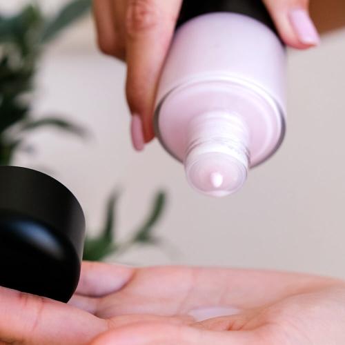 Кремовая эссенция с экстрактом ежевики Mary&May Vegan Blackberry Complex Cream Essence, 140мл купить в Минске, Беларуси