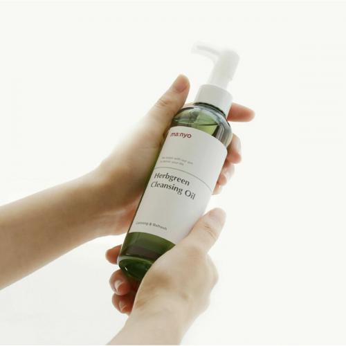 Масло гидрофильное с экстрактами трав MANYO FACTORY Herb Green Cleansing Oil (200мл)
